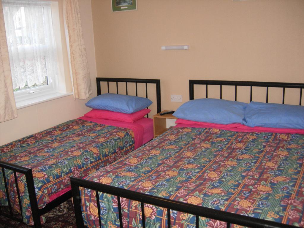 Longfield Guest House Dover Oda fotoğraf