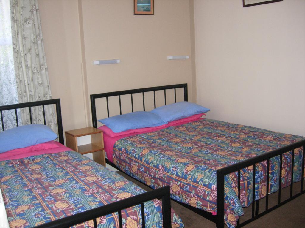 Longfield Guest House Dover Oda fotoğraf