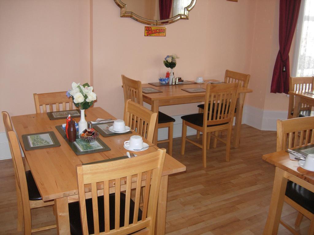 Longfield Guest House Dover Dış mekan fotoğraf