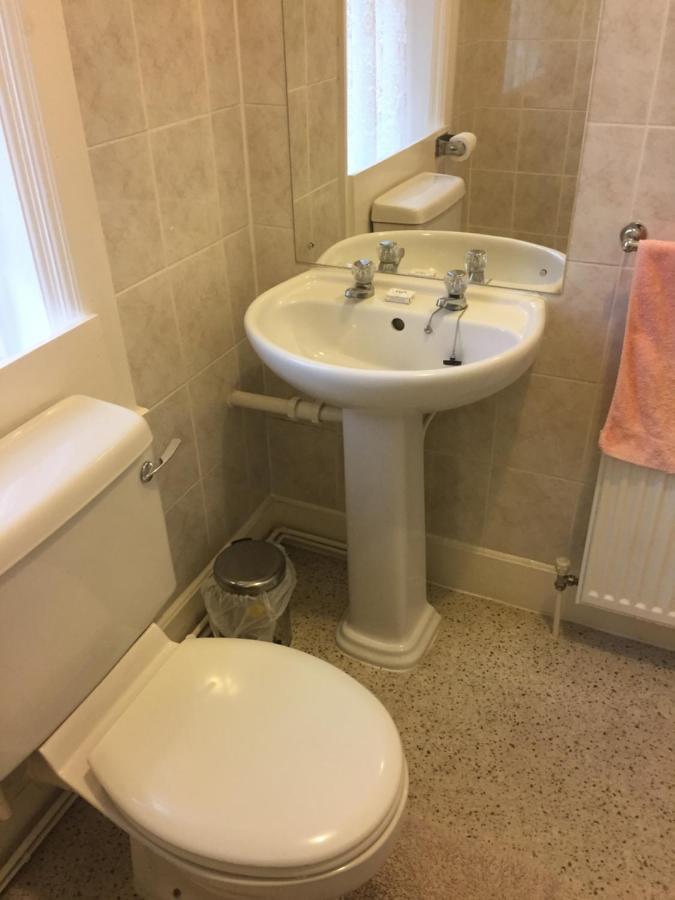 Longfield Guest House Dover Dış mekan fotoğraf