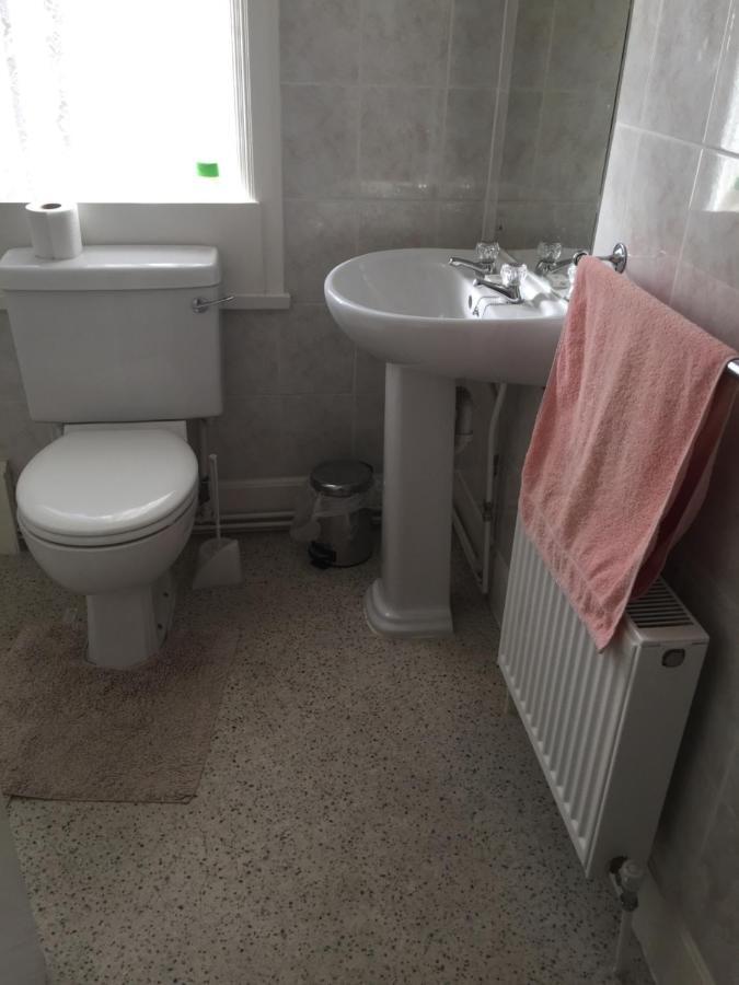Longfield Guest House Dover Dış mekan fotoğraf